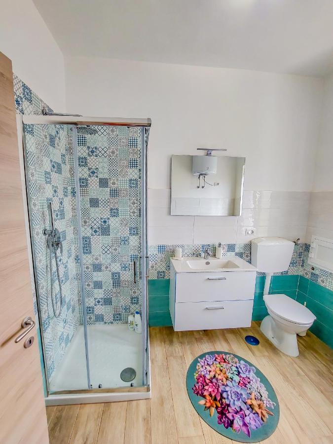 Metro Guest House Наполи Екстериор снимка